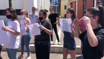 Përfundon protesta e maturantëve: Nesër në 13:00 mblidhen sërish para Ministrisë së Arsimit