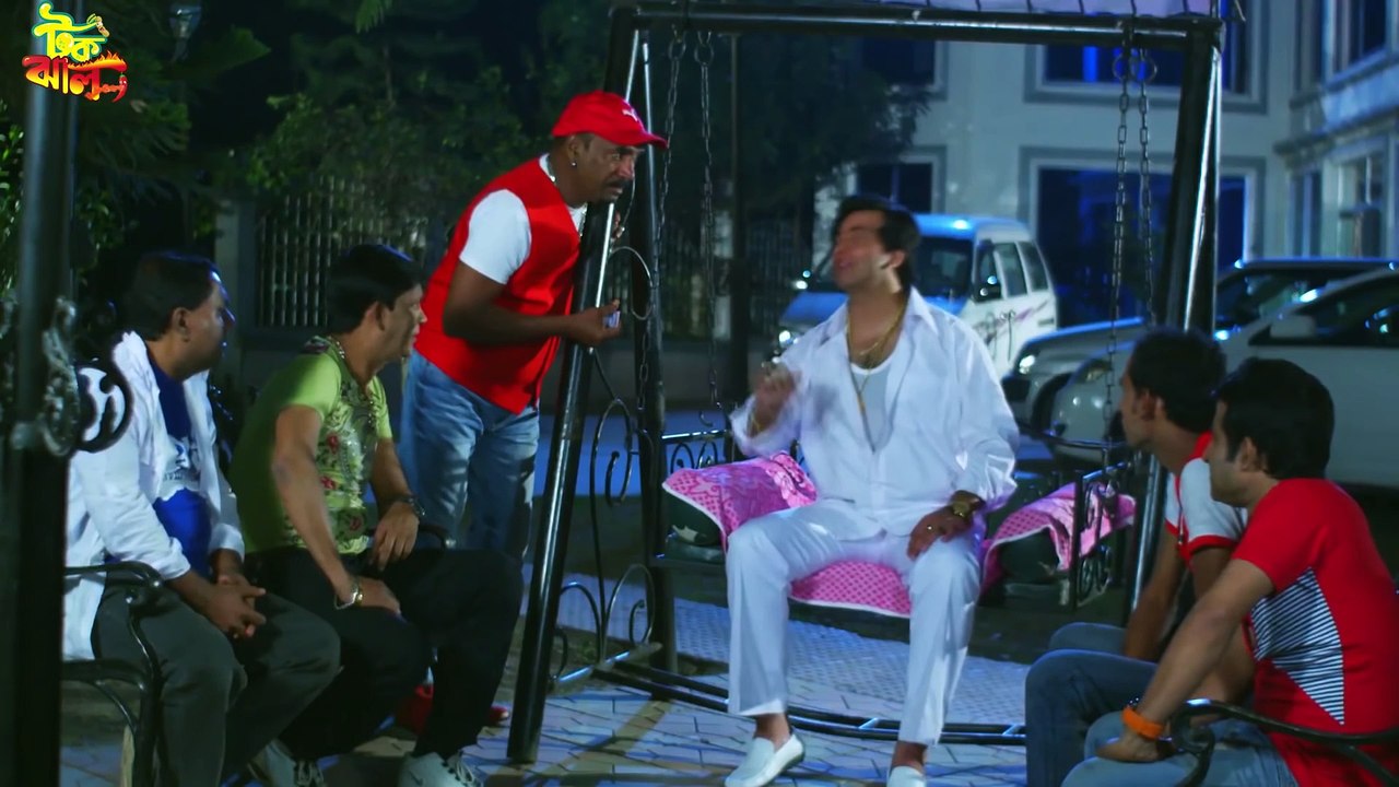 কারো প্রেমে সাহায্য করলে নিজের প্রেমও হয়ে যায় মজার ভিডিও