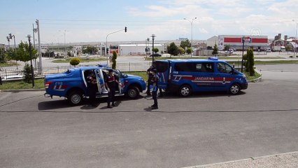Afgan çobanı öldürdüğü ileri sürülen 2 zanlı tutuklandı - KARAMAN