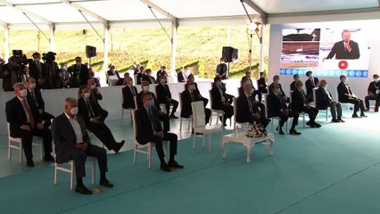 Cumhurbaşkanı Erdoğan'ın anonsuyla üç uçak aynı anda kalkış yaptı - İSTANBUL