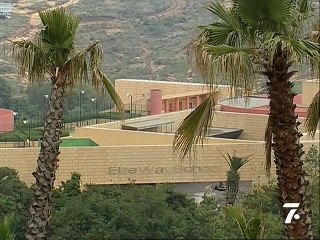 022 - Los chavos burlan de  Teo