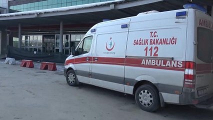 Corona şüphesiyle getirildikleri hastanede 4 doktoru darbettiler