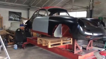 Porsche 356 complete restoration by 79dreams on a Celette frame machine