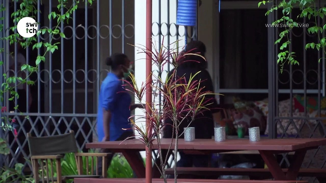 Kenyan Family train KIds