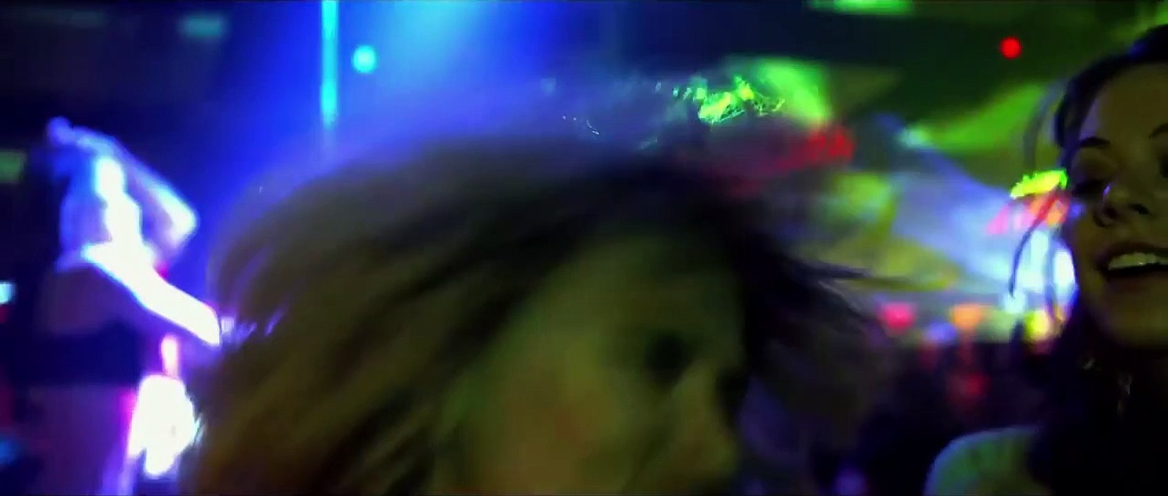 La Chica Mas Rara Del Mundo Trailer