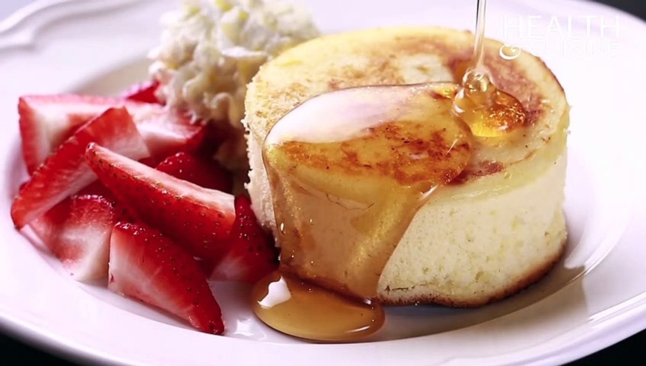 แพนเค้กซูเฟล่ ฟูนุ่ม ละมุนลิ้น by Health&Cuisine
