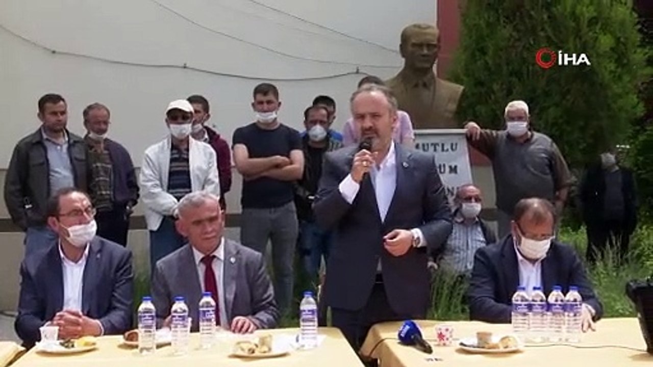 Büyükşehir afet mağduru köylünün yanında
