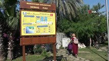Antalya'nın mavi bayraklı falez plajları pandemi kurallarıyla açıldı