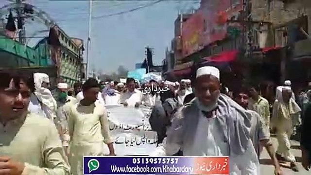 Shabqadar ma Transport Adda Muntaqeli ke Khelaf Awam Sarapa Ehtejaj Ban Gaye.