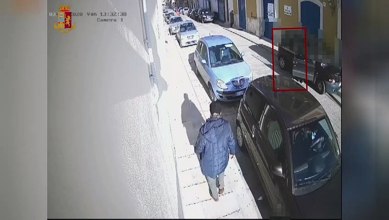 Bari - 91enne afferato per il collo e scaraventato a terra: preso rapinatore (15.06.20)