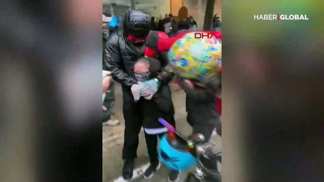 ABD'de polis şiddeti durmuyor... 7 yaşındaki çocuğun yüzüne biber gazı sıktı