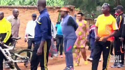 Son dakika: Koronavirüsten ölen ilk lider oldu | Video