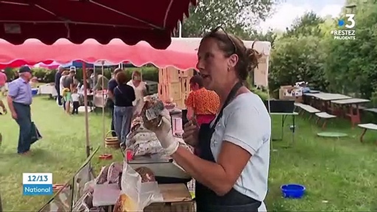 Pas-De-Calais : le marché flottant de Clairmarais reprend vie sur la terre ferme