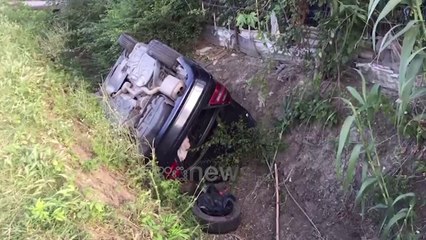 Ora News - Aksident në aksin Fier-Seman: Automjeti përmbyset pas përplasjes me mjetin bujqësor
