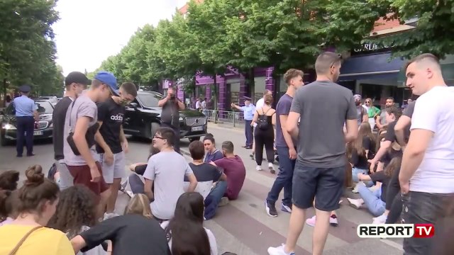 Maturantët përfundojnë në provimin e matematikës: S'kishte paqartësi si testi i Gjuhës Shqipe