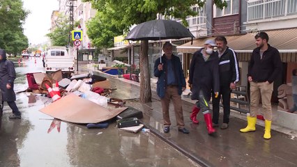 Başkentte sağanak bazı bölgelerde su baskınlarına neden oldu (2) - ANKARA