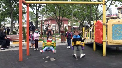 Doğu Marmara ve Batı Karadeniz'de 18 yaş altı çocuklar yeniden sokağa çıktı - DÜZCE