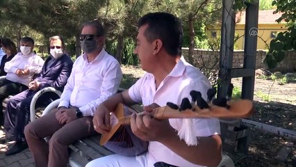 Öğrenci ve öğretmenlerin katkısıyla alınan 250 torba un dağıtıldı - KAYSERİ
