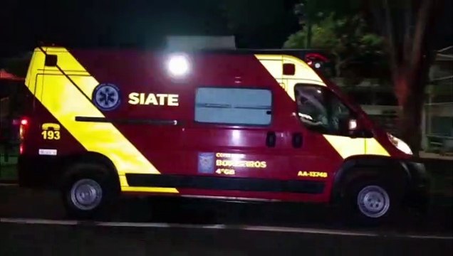 Batida de trânsito envolve duas motos na Avenida Tancredo Neves