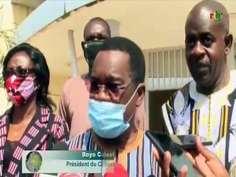 RTB/Rencontre entre les acteurs du tourisme et le président du conseil régional des hauts bassins en cette crise sanitaire