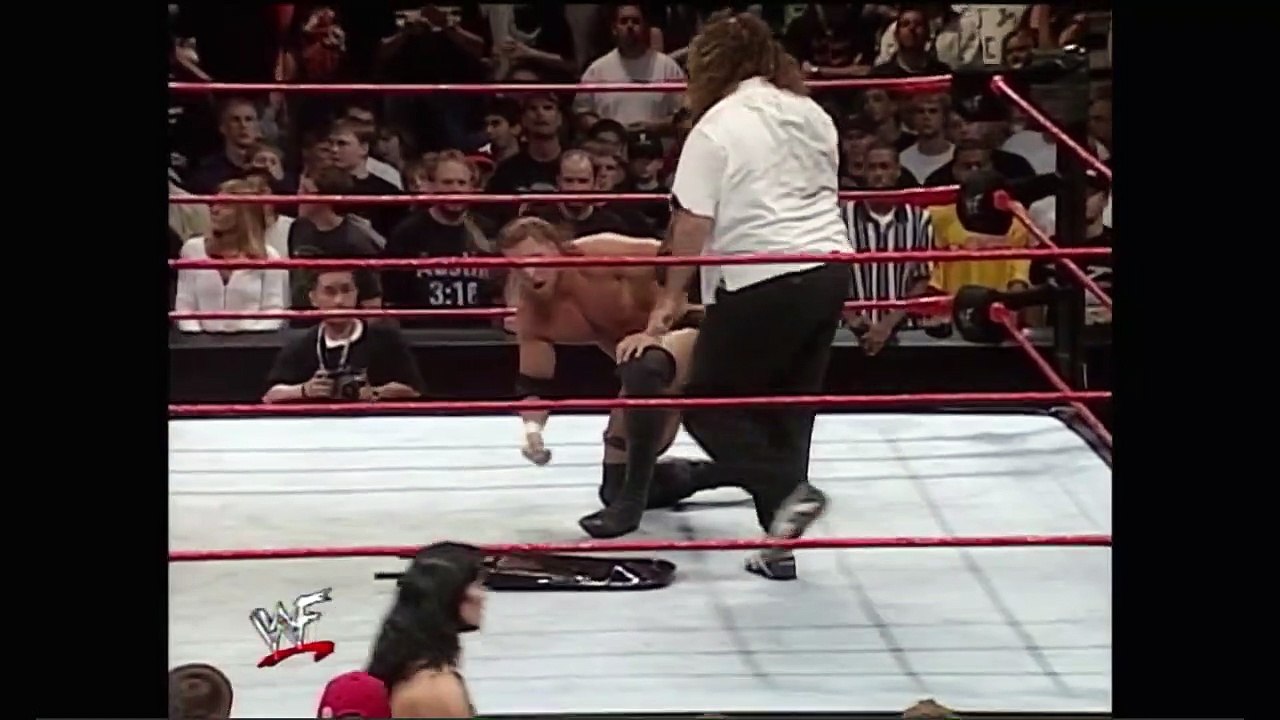 Mankind vs. Triple H | Hardcore Match