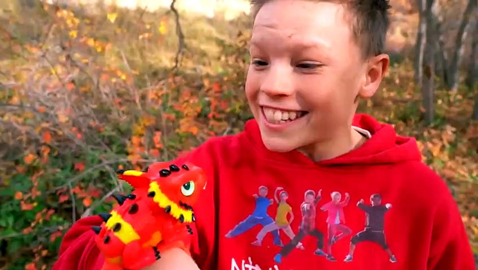 ⁣Mystery of Missing Pets! New Wraptiles Toys