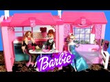 Barbie Glam Vacation House with Princess Anna and Elsa Sleepover Disney Frozen Casa de Vacaciones