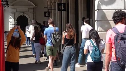 Reino Unido perde 600.000 empregos durante confinamento