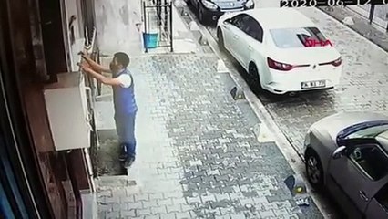 Önce söktüler, 2 saat sonra çaldılar!