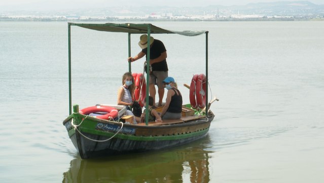 Protocolos de seguridad para visitas en barca en la Albufera