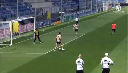 Bale vuelve al grupo después de su ausencia ayer