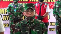 TNI Gelar Program Serbuan Teritorial Dengan Bagi Ribuan Sembako Untuk Warga