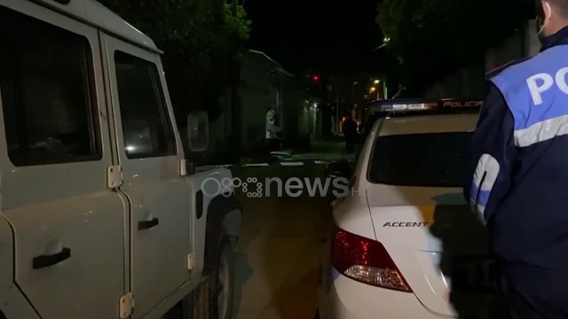 Ora News - Tiranë: Vidhet me armë zjarri posta private te zona e Astirit