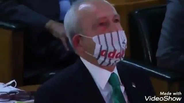 CHP Lideri Kılıçdaroğlu grup toplantısında gözyaşlarını tutamadı!