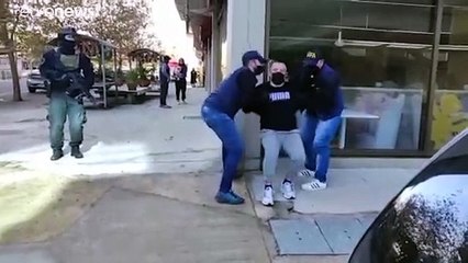 Video: Yasa dışı suç örgütü kurmakla suçlanan 2 Türk Arjantin'de tutuklandı