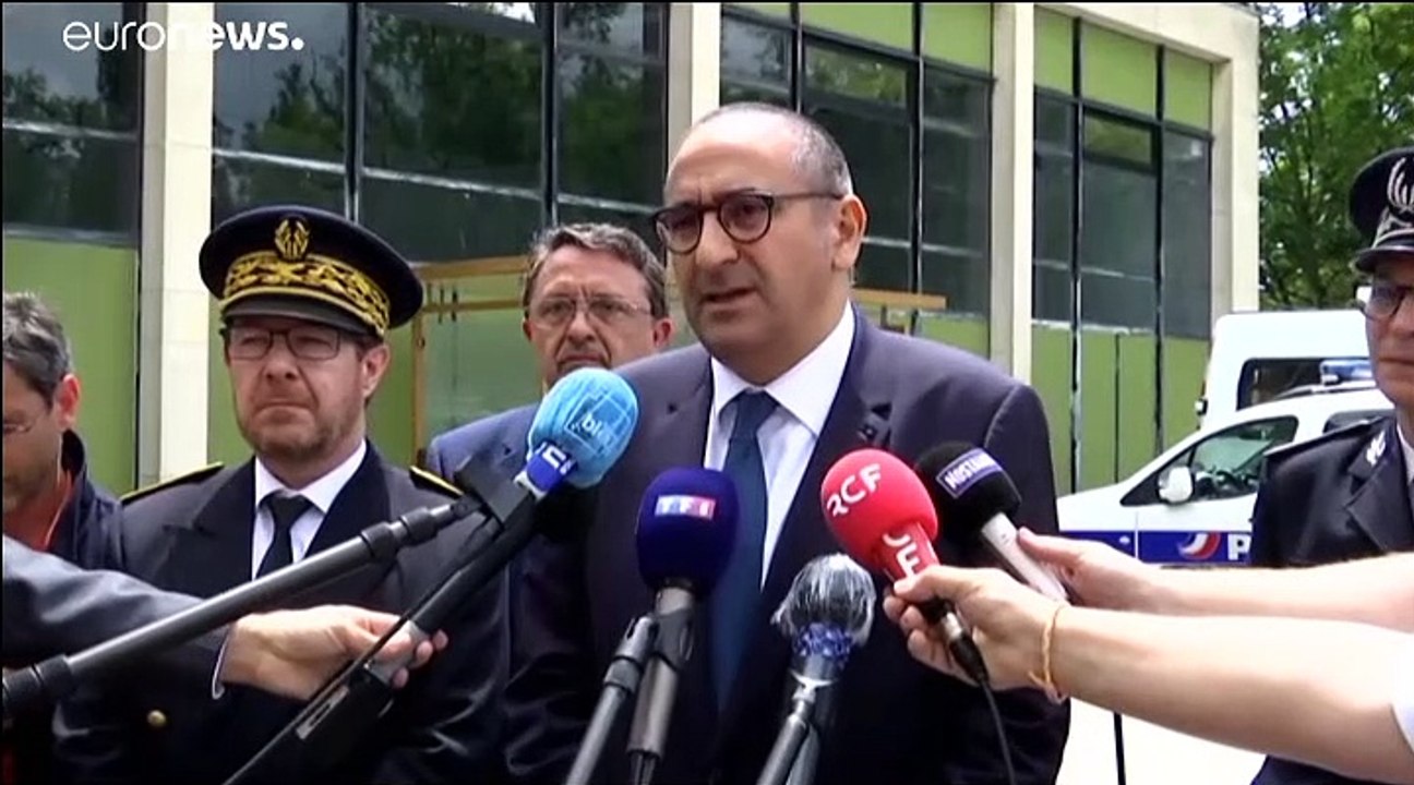 Violences intercommunautaires dans la banlieue de Dijon, en France : le calme revient