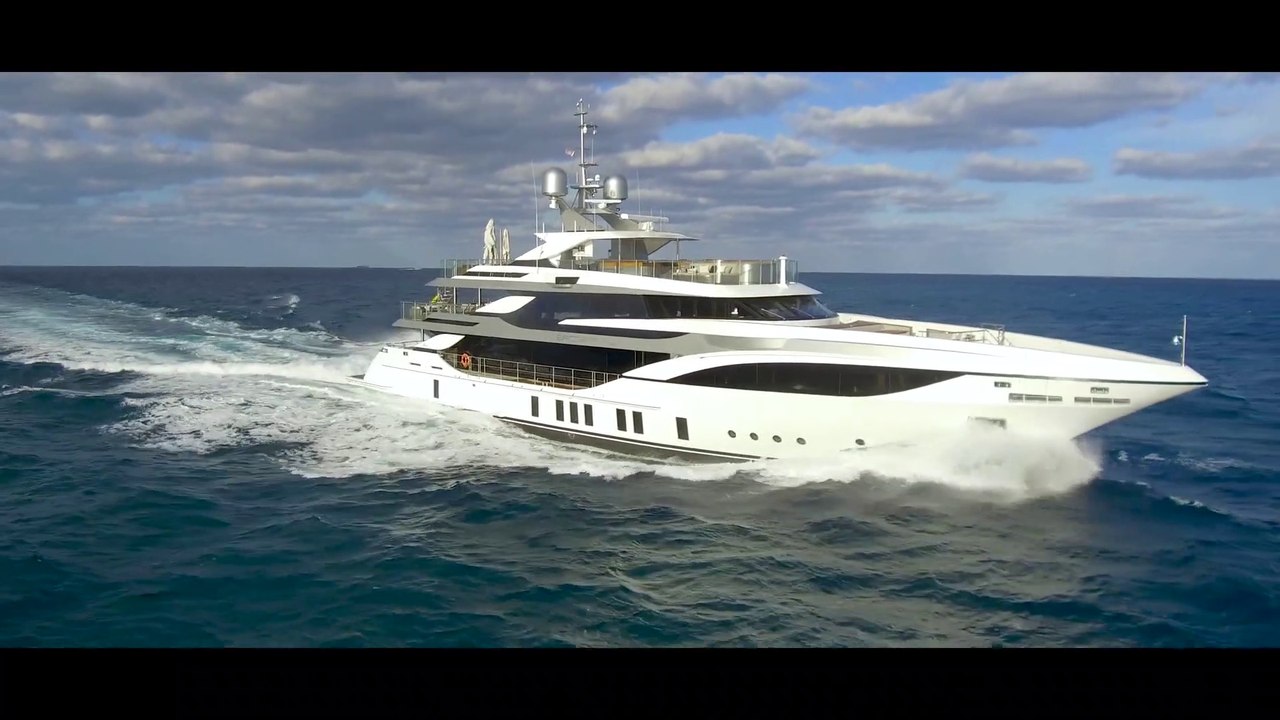Benetti Yachts 2020 : Benetti FB703 M  Y Bacchanal