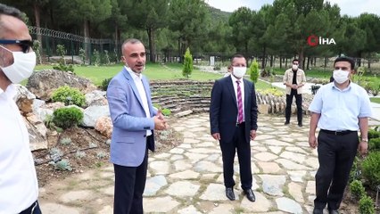 700 farklı türe ev sahipliği yapan botanik bahçe ziyarete açıldı