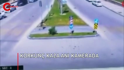 Korkunç an! Kaldırımda duran genci böyle çiğnedi
