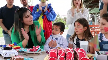 Lösemi hastası minik Serhat'a, "yunus timleriyle" doğum günü sürprizi - ELAZIĞ