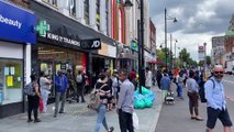 İngiltere’de mağazalar 3 ay aradan sonra yeniden açıldı (2) - LONDRA