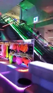 ENN BREAKING NEWS CAMDEN MARKET re-opens. CYBER DOG with ANDREW EBORN 17 06 2020