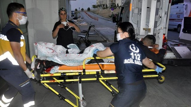 Sedyede yumrukladılar! Nedeni ‘pes’ dedirtti