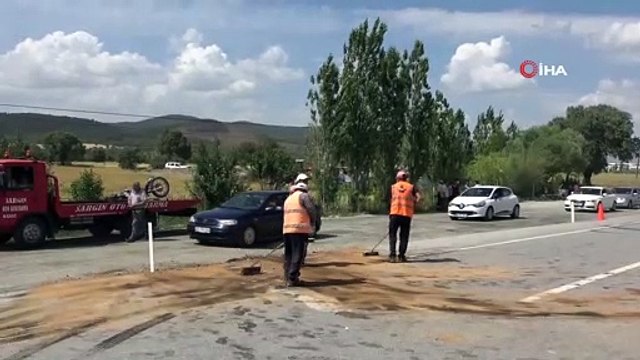 Minibüs ile motosiklet çarpıştı 1 kişi öldü, 3 kişi yaralandı