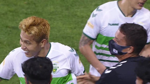 김민혁 후반 추가시간 역전 결승골...선두 전북 3연승 / YTN