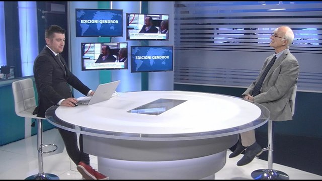 Report TV -Eksperti i arsimit: Mësuesit të heqin dorë nga pedagogjia e shekullit të kaluar!