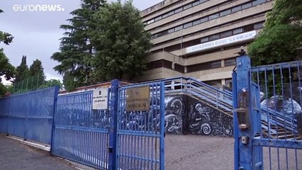 Maszkban szóbeliznek az érettségizők Észak-Olaszországban