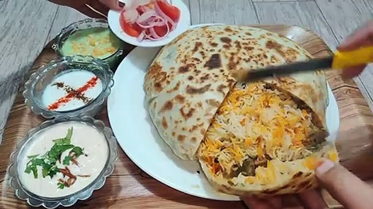 Motton  Biryani kadhai me banai hai