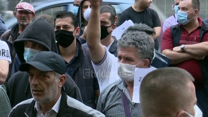 Policia shperndan protesten e transportuesve publike | Lajme - News