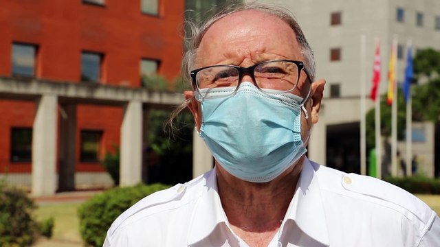La historia de Porfirio, el cura que se encerró para ayudar a los enfermos durante la pandemia